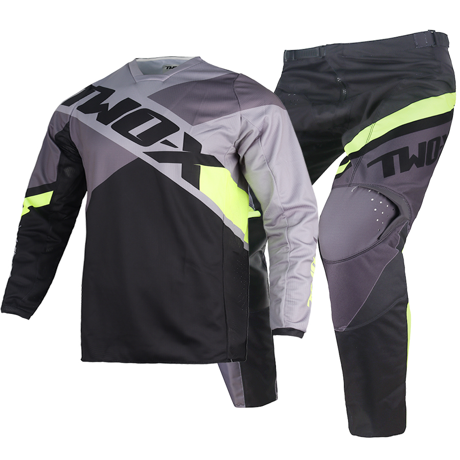 طقم ملابس جديد للدراجات الناري - مراجعة Cycling Gear For Kids وسعره